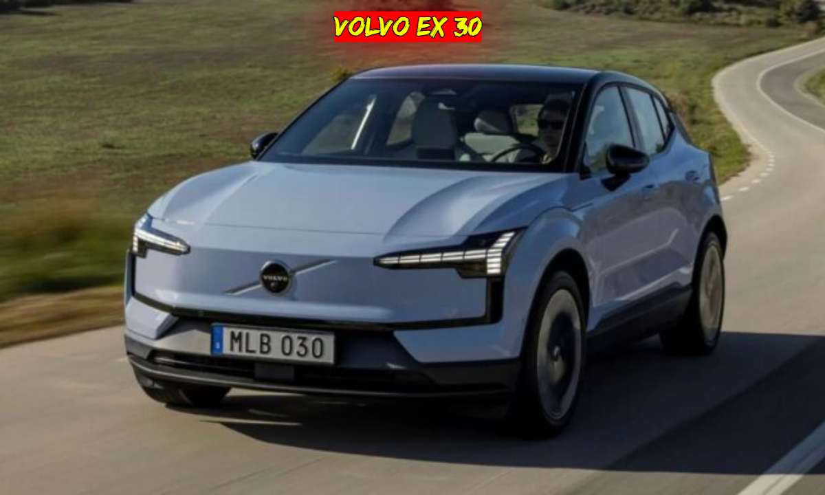 VOLVO EX 30 front